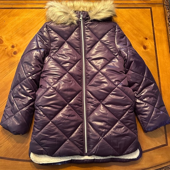 Calvin Klein Jeans Girls Hooded Puffer Jacket Purple CKFHM15S-512 Size L (12/14)